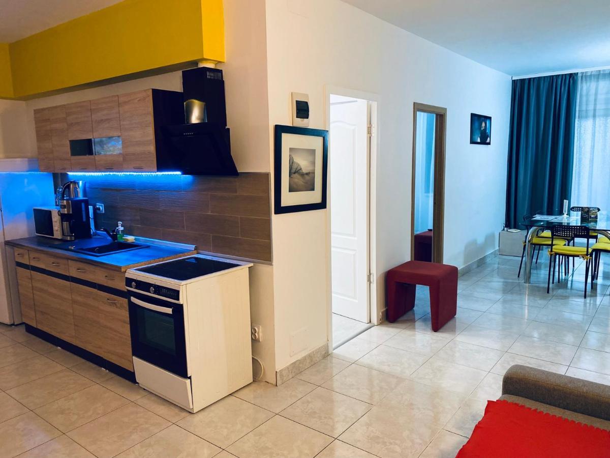 The Lincoln Suites - Central Shabbat Friendly Apartments บูคาเรสต์ ภายนอก รูปภาพ