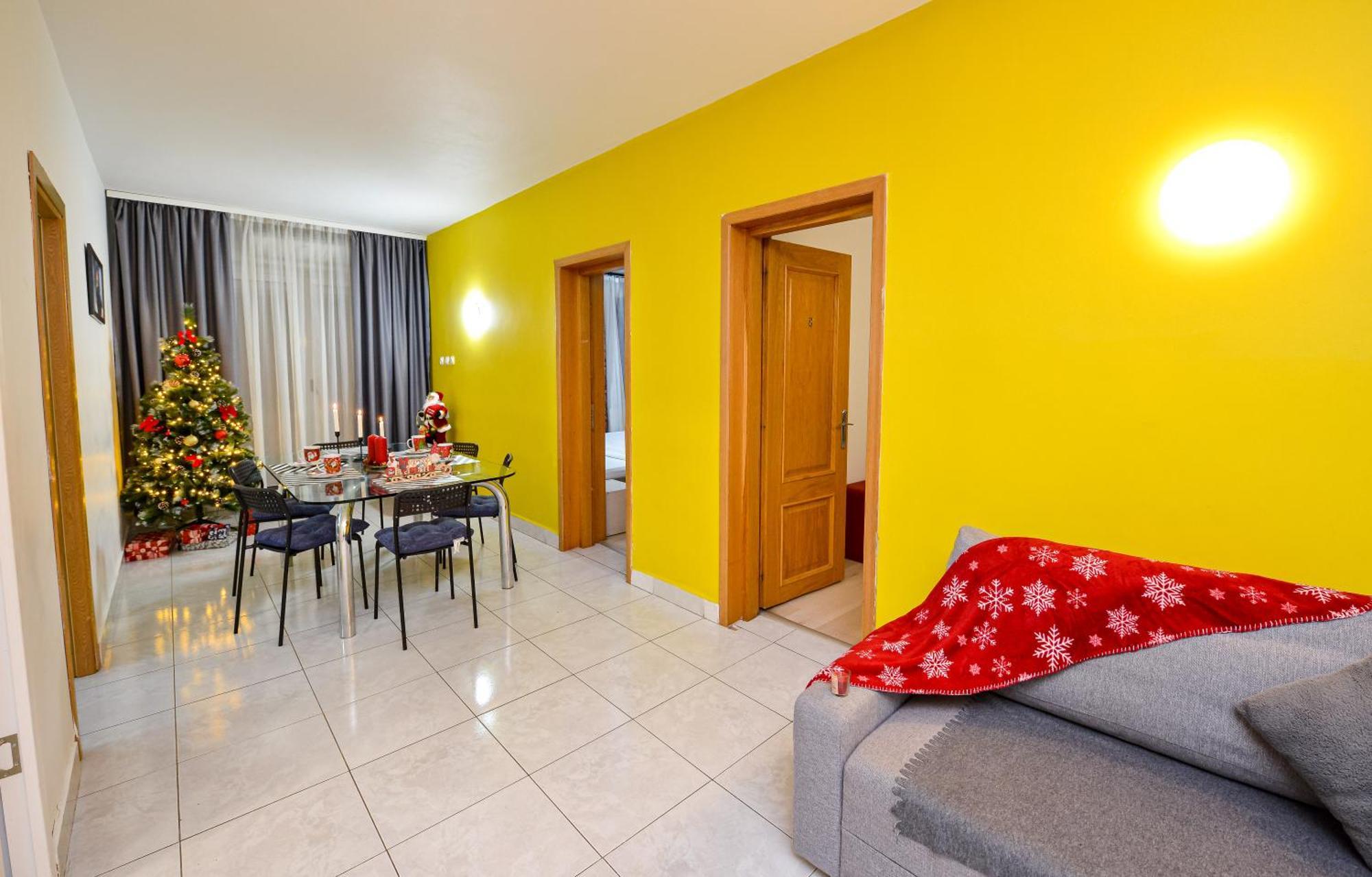 The Lincoln Suites - Central Shabbat Friendly Apartments บูคาเรสต์ ภายนอก รูปภาพ