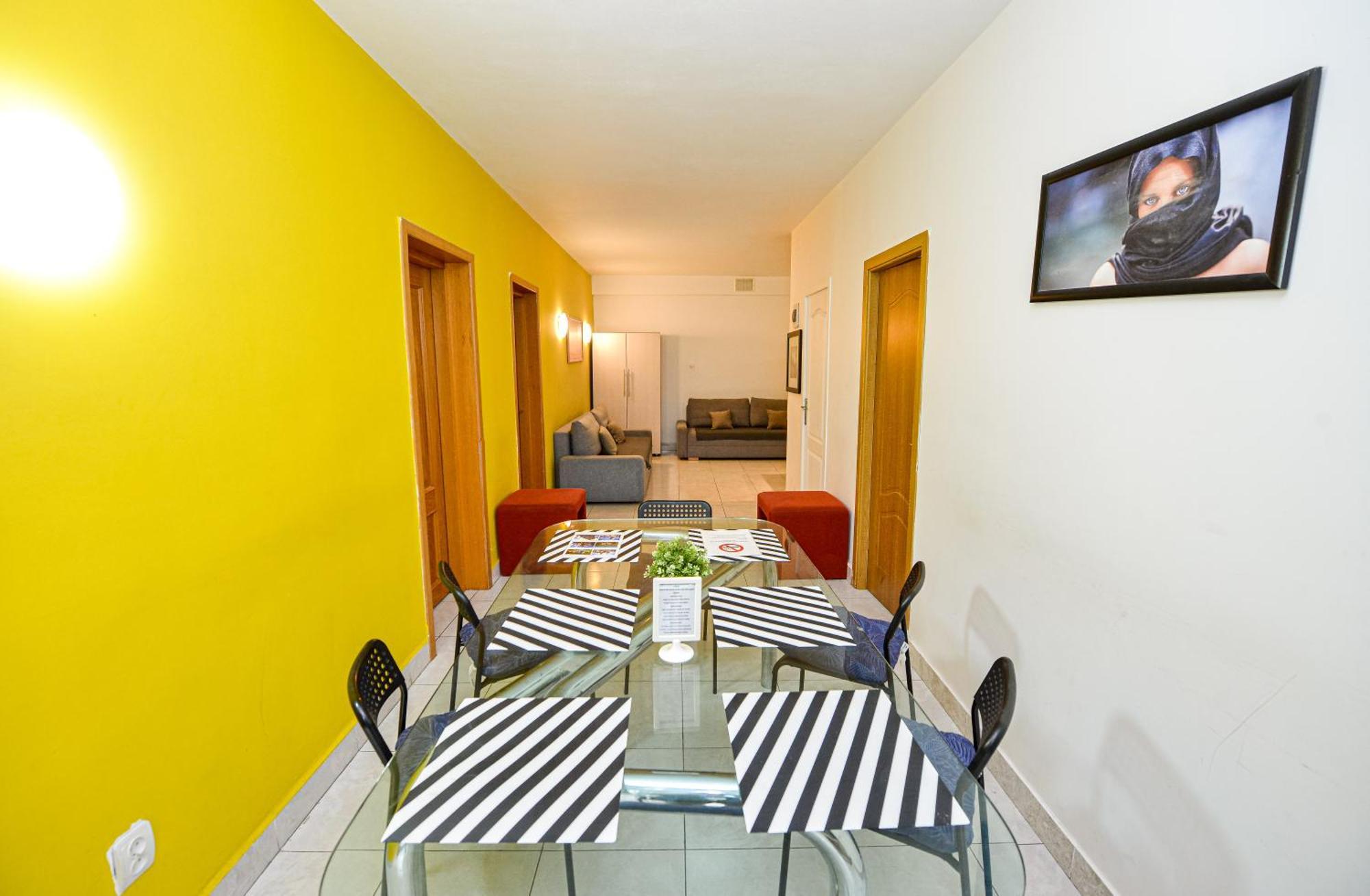 The Lincoln Suites - Central Shabbat Friendly Apartments บูคาเรสต์ ภายนอก รูปภาพ