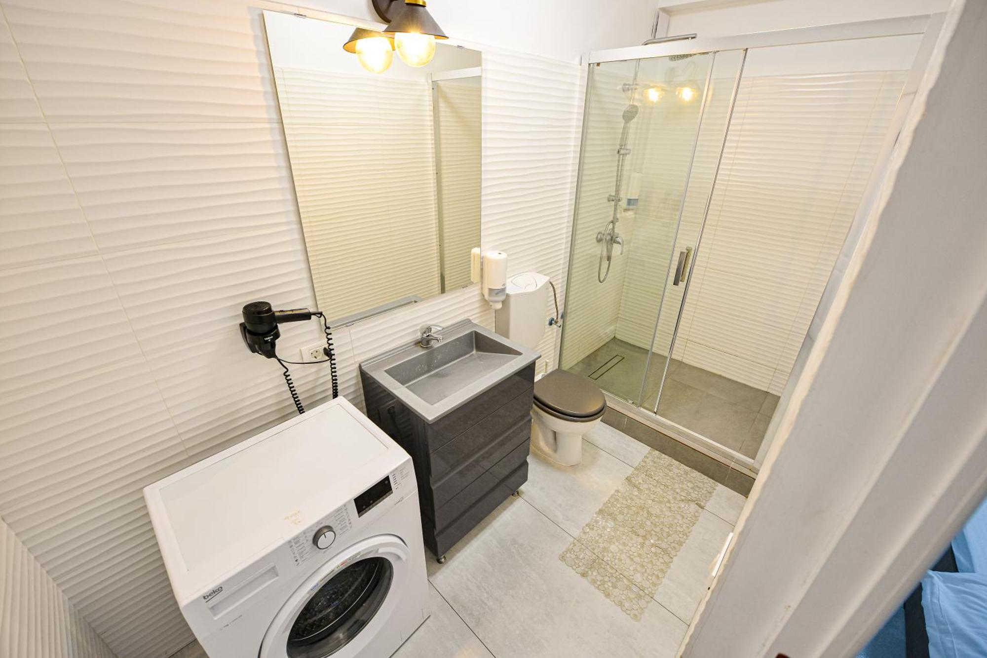 The Lincoln Suites - Central Shabbat Friendly Apartments บูคาเรสต์ ภายนอก รูปภาพ